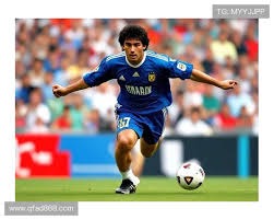 周琦眼睛出现不适，赵继伟赛季首秀完美